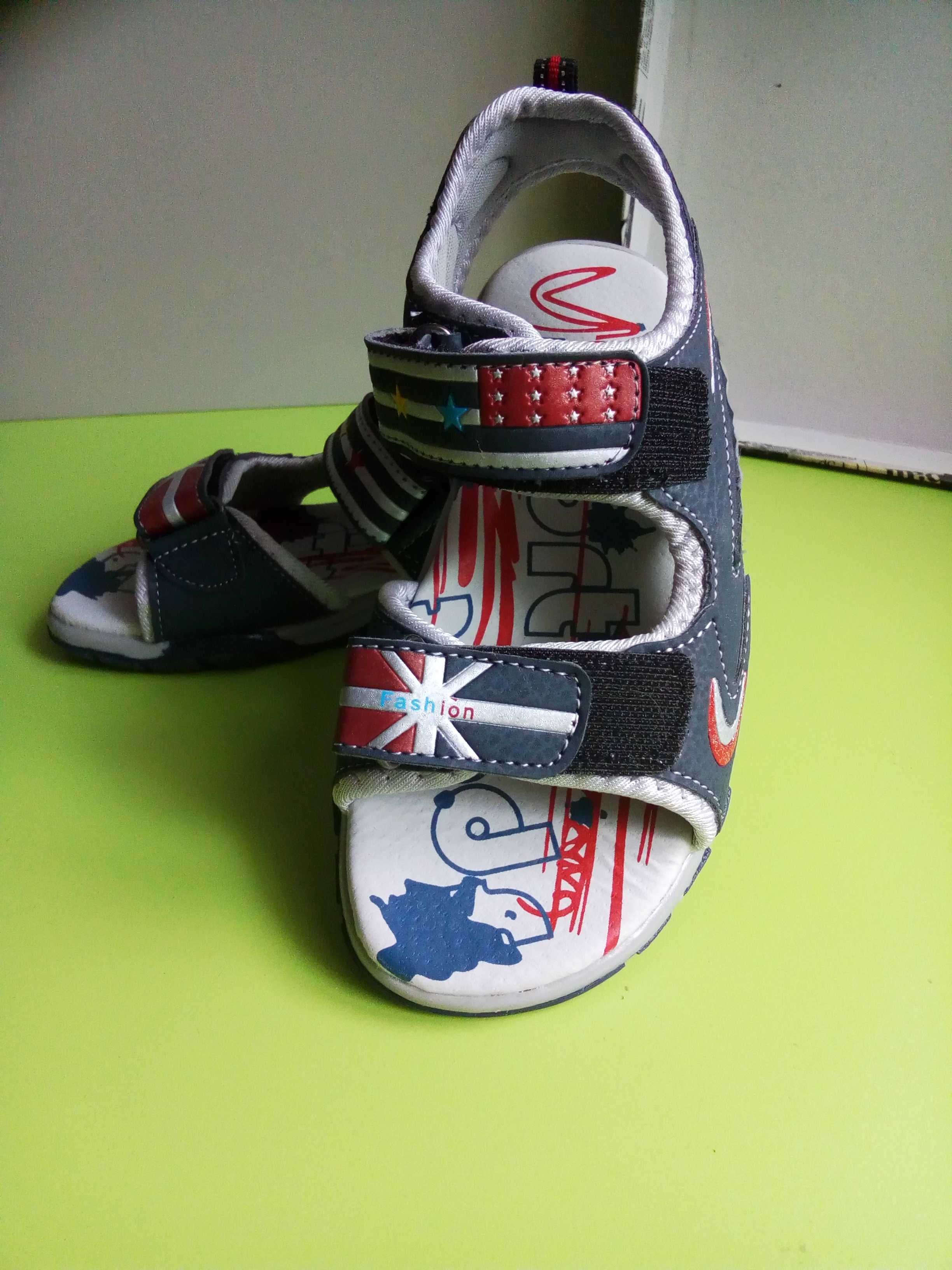Босоножки сандалии детские новые на липучках, размер 32
