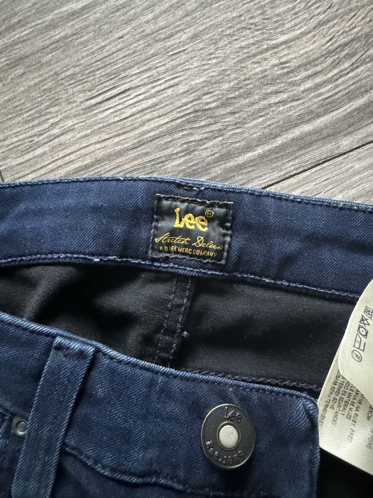 Spodnie jeans Lee Scarlett 26/31