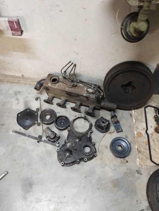 Części do silnika Mitsubishi  4DQ3,4DQ5,4DQ7,s4s,s4q