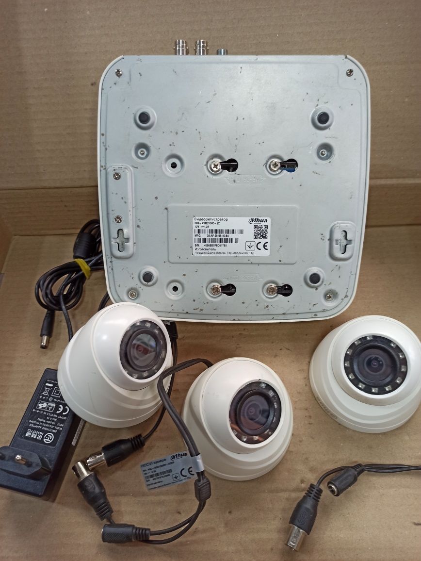 Відеореєстратор Dahua DH-XVR5104C-S2 "Комплект"