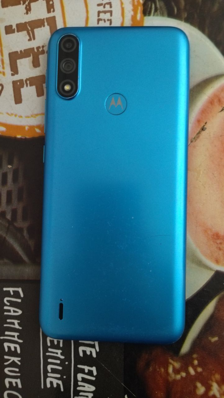 Motorola e7 power в гарному стані