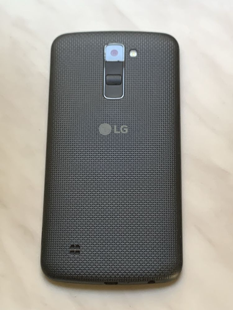 LG K10 Lite smartfon