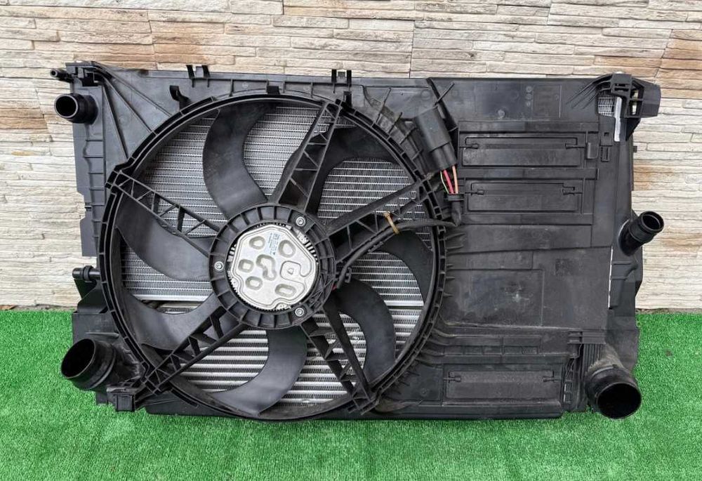 BMW X1 F48 радіатор вентилятор панель балка