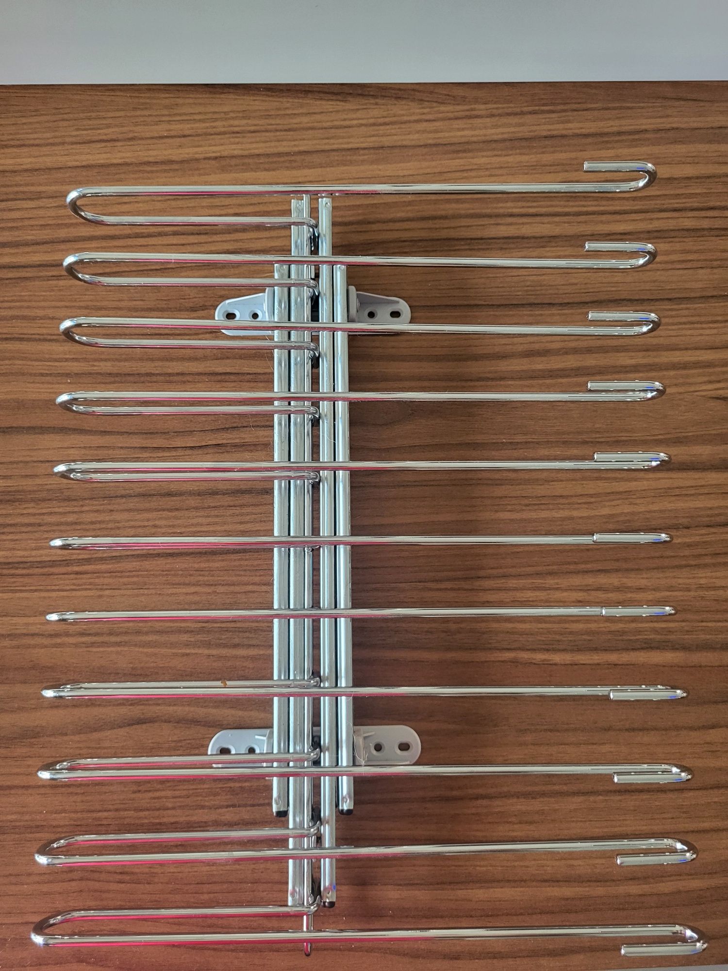 Cabides porta-calças extensíveis