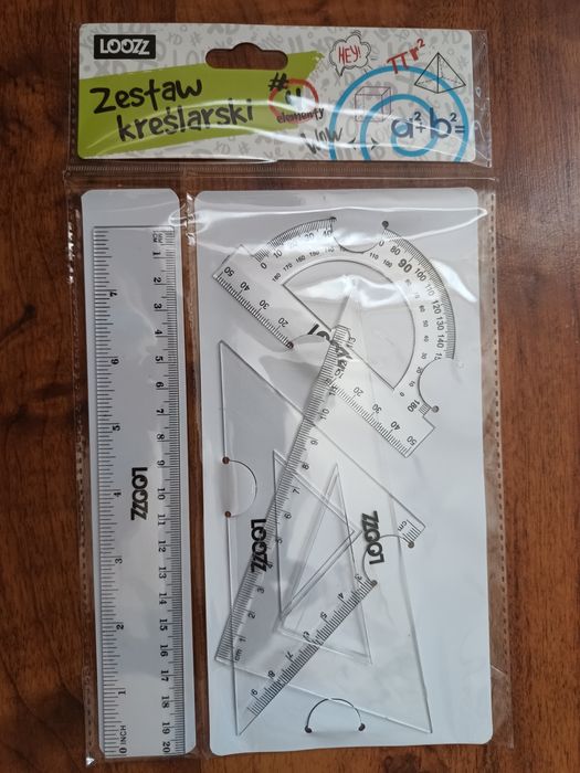 Nowy zestaw kreślarski 4 elementy