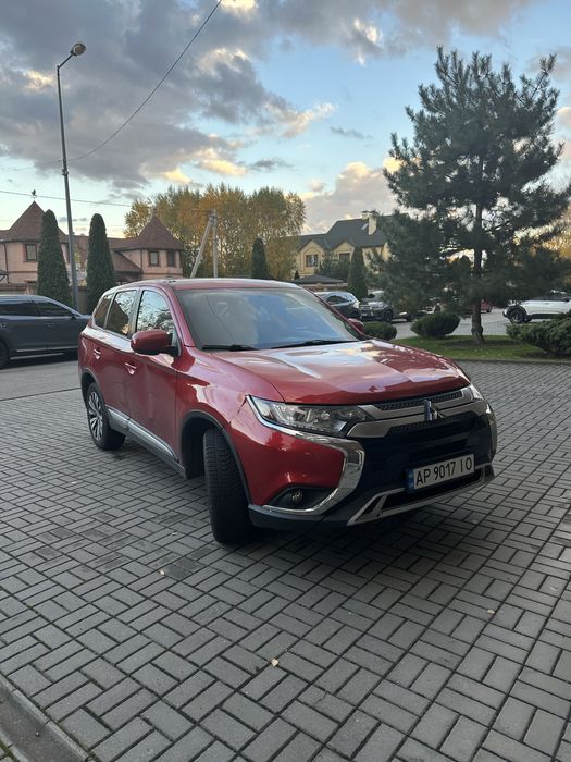 Продам хороший автомобиль