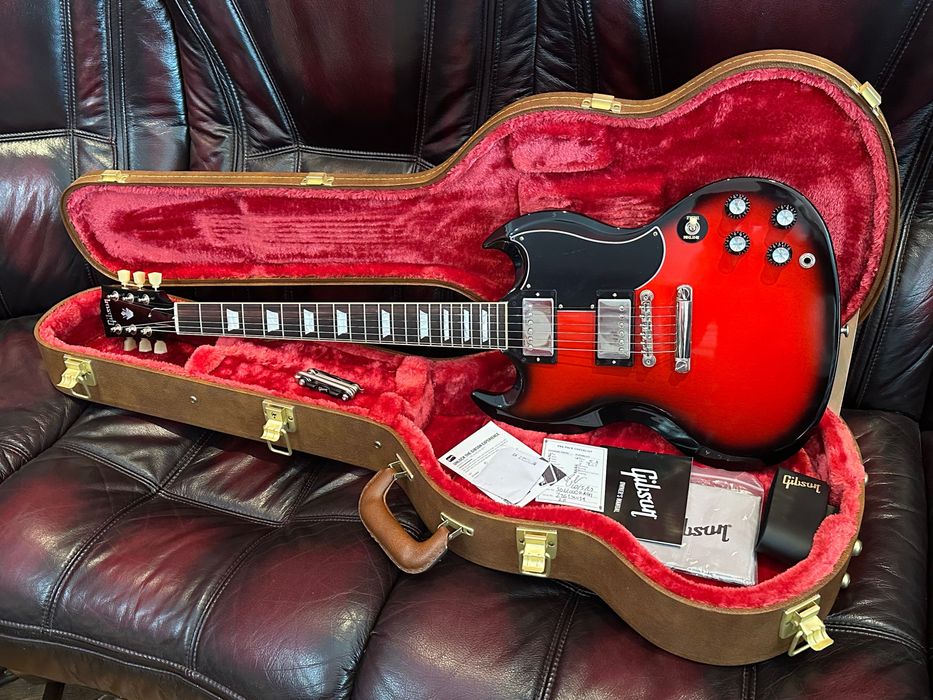 Gibson SG Standard '61 Cardinal Red  (mint, 1790$, Hard Case)