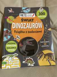 Nowa książka Dinozaury świat dinozaurów zadania faktozabawa 300 naklej