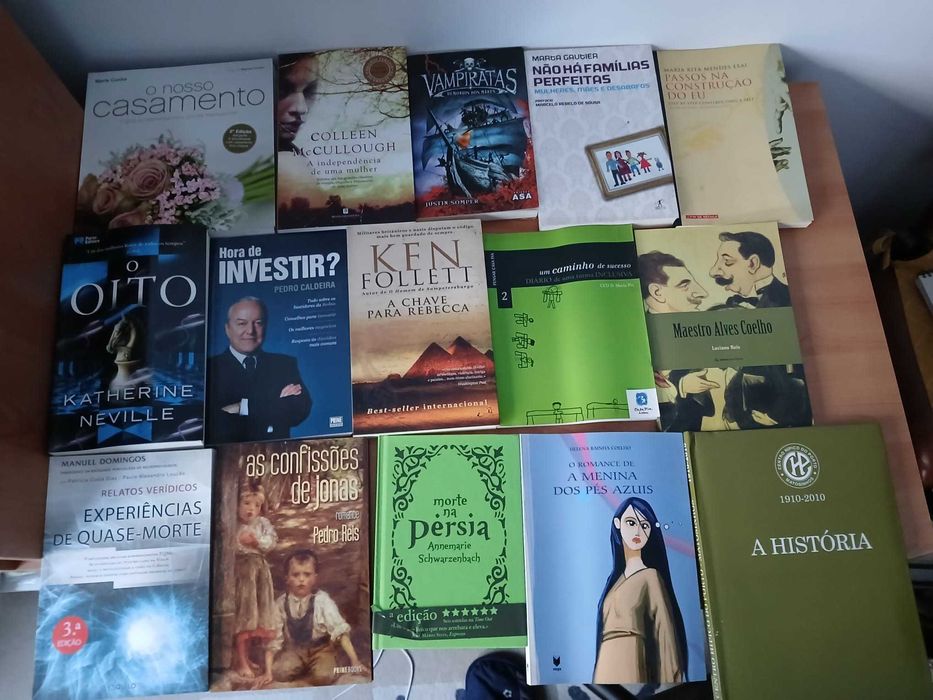Livros de vários estilos literários