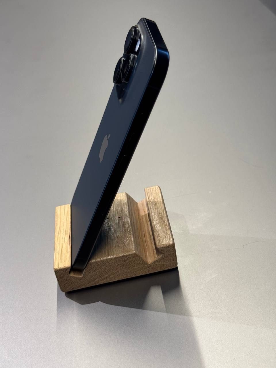 iPhone 16 pro 128/256Gb Black/Desert/Natural Київ. Мишуги 4, Ябко
