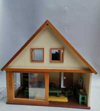 Domek drewniany dla lalek z wyposażeniem Vintage