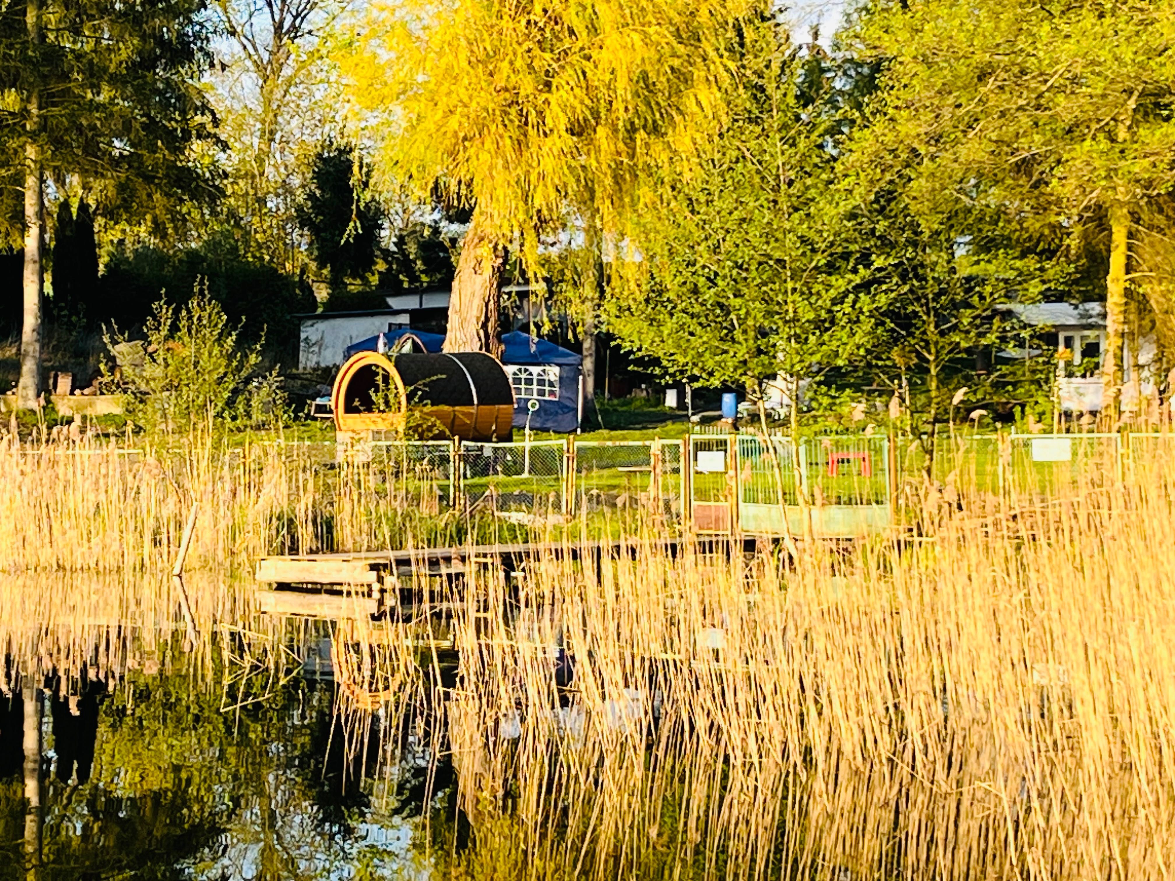 Domek nad jeziorem