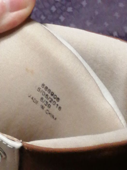 чоботи жіночі ботинки