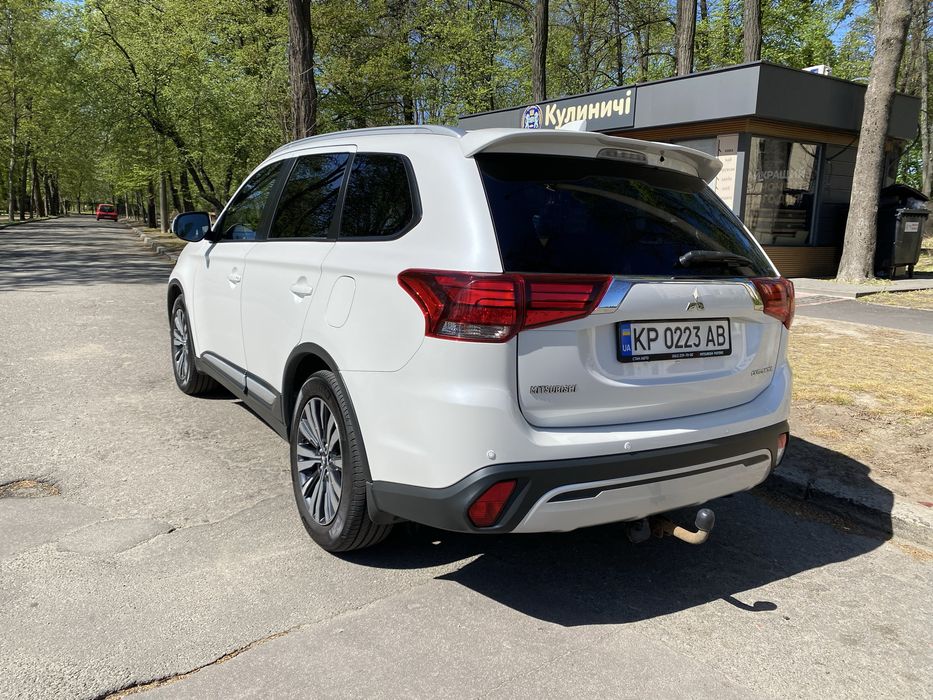 Mitsubishi Outlander 2019