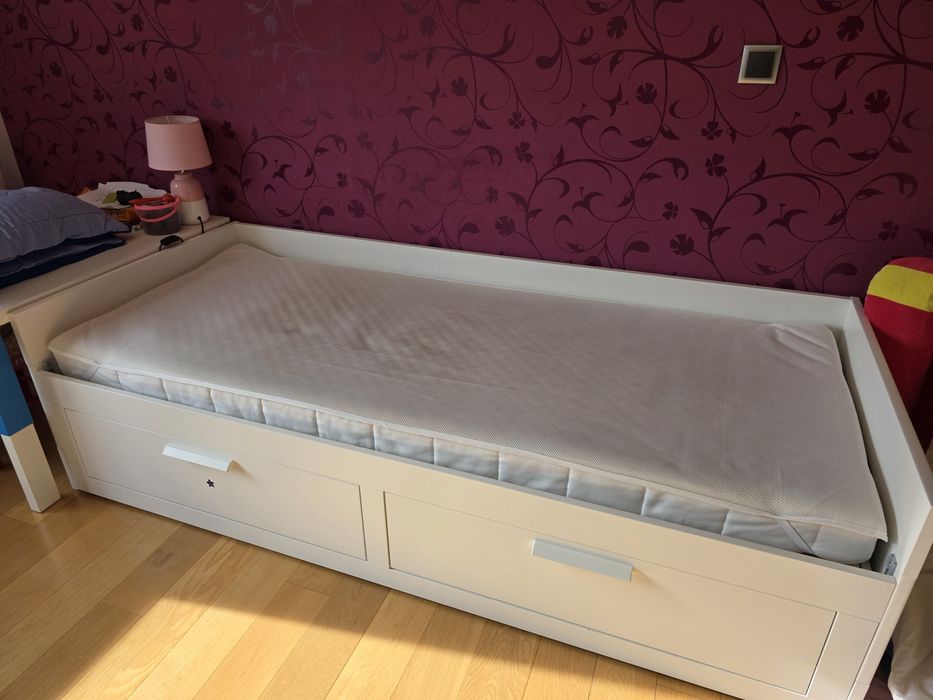 Cama extensível, com gaveta arrumação