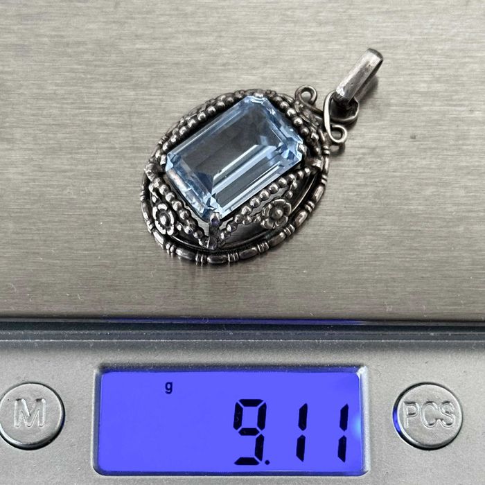 Srebrna przywieszka secesyjna z Akwamarynem, srebro próby 835