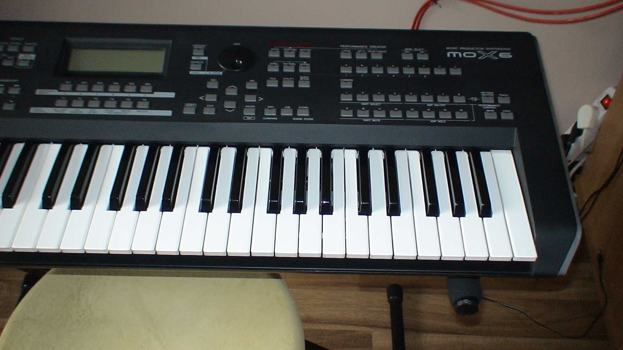 Syntezator YAMAHA MOX6 sprzedam. Instrument bardzo uszanowany