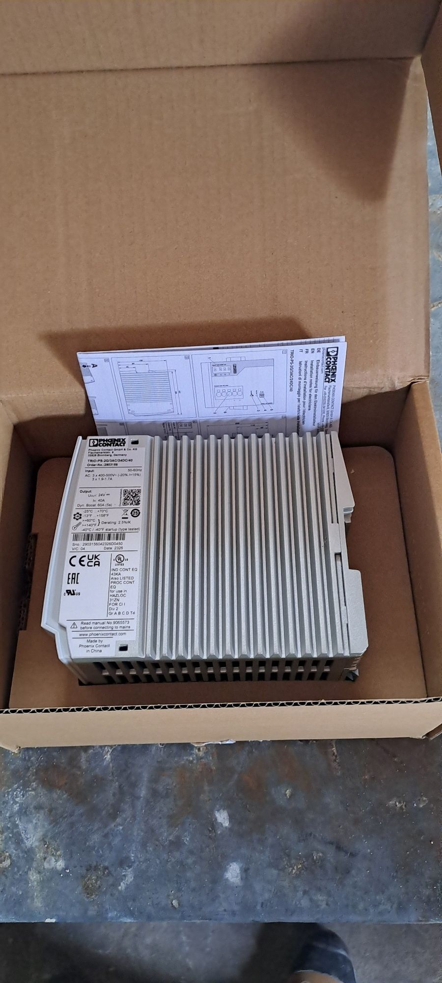 Zasilacz impulsowy phoenix Contact 400/ 24V Dc, 40A.