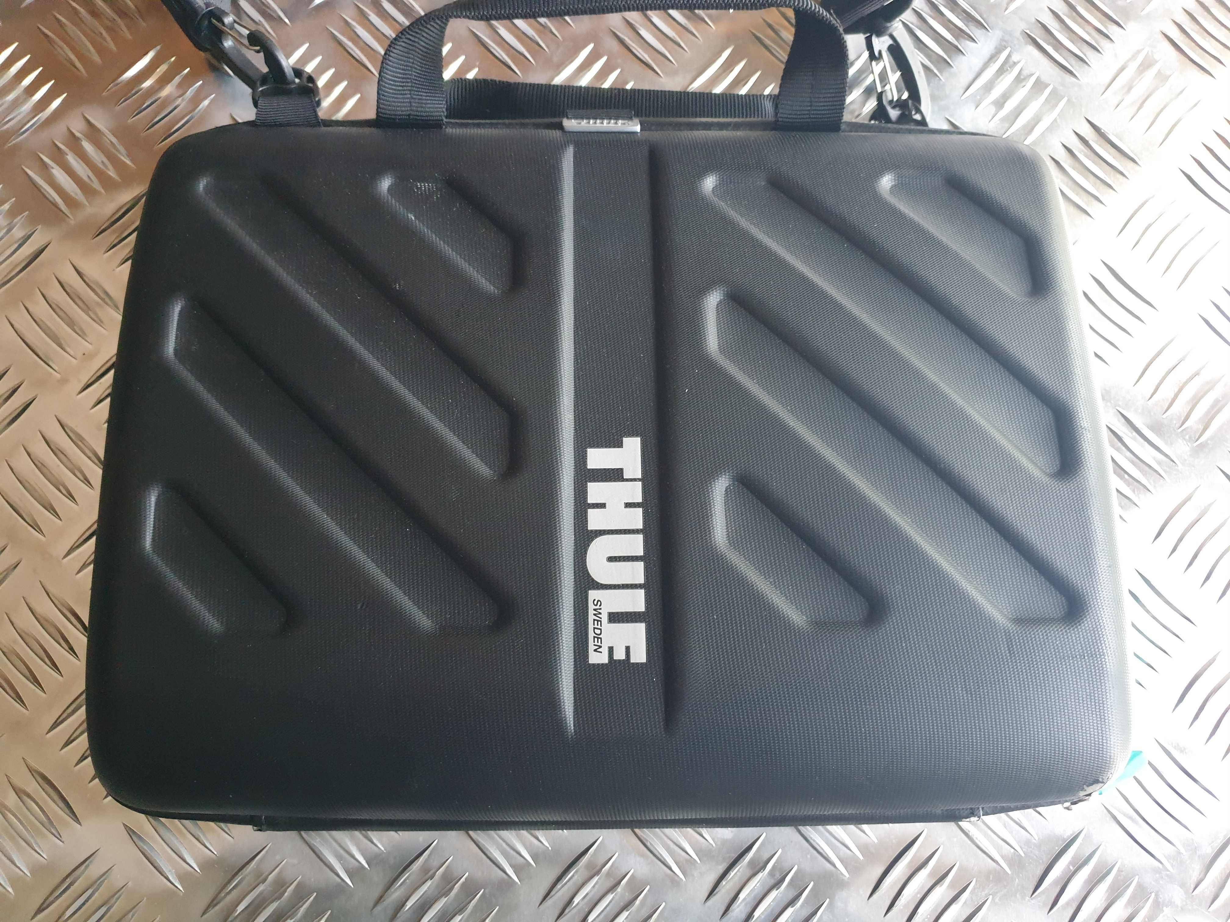 Сумка Thule - Gauntlet MacBook Pro Attache 13" Black