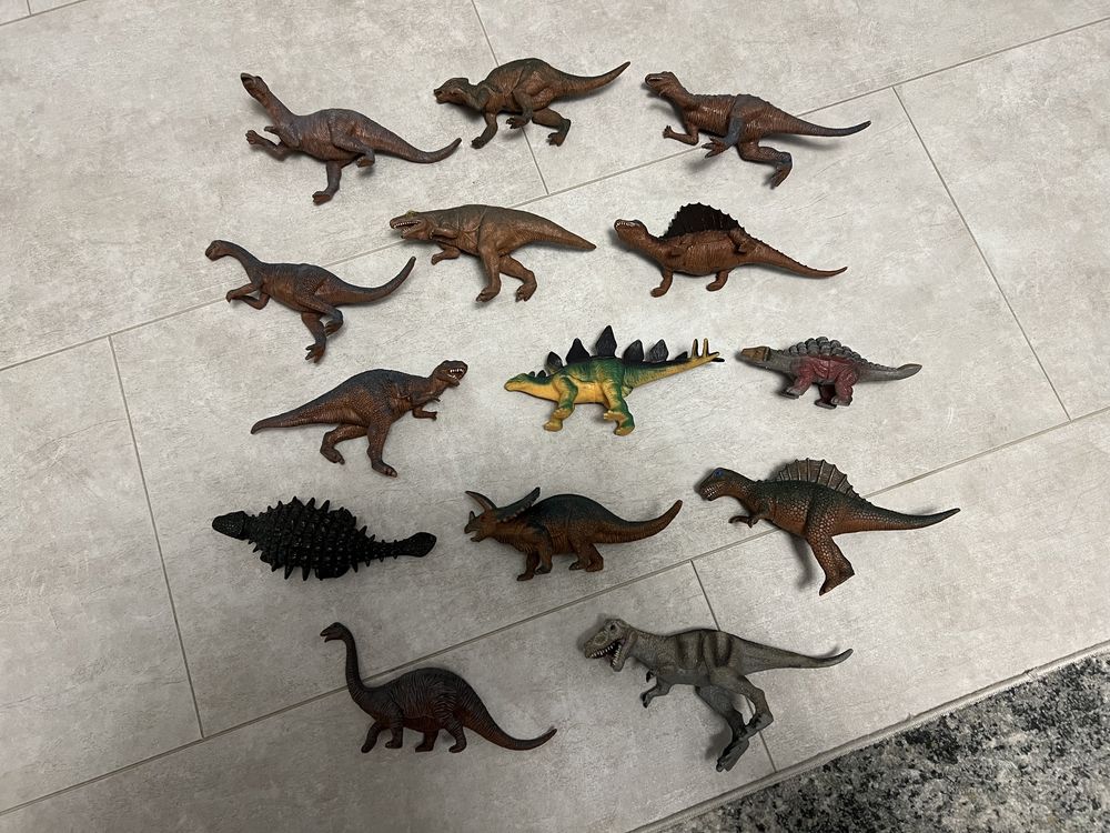 Фигурки динозавров с номерами HGL