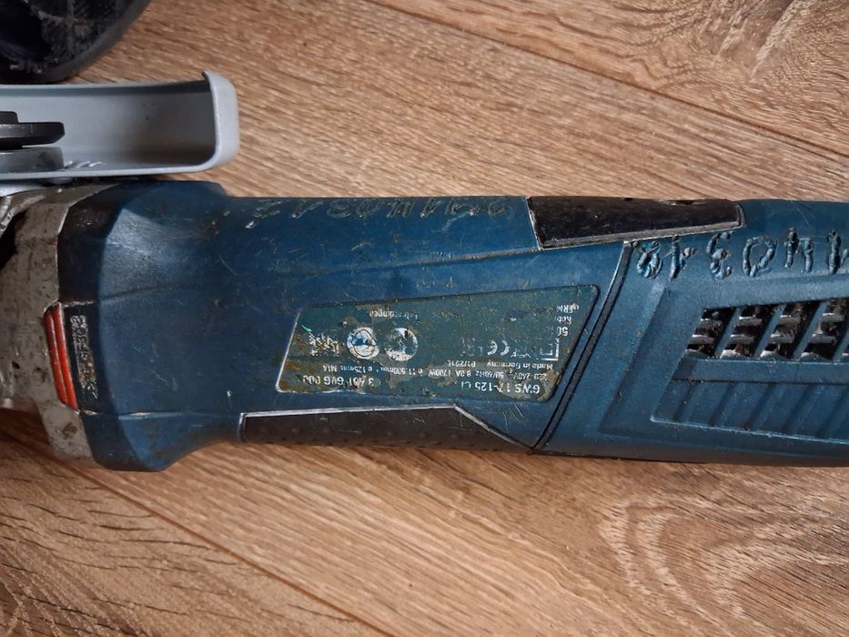 Болгарка Bosch GWS 17-125 (1700Вт,регулятор обертів)