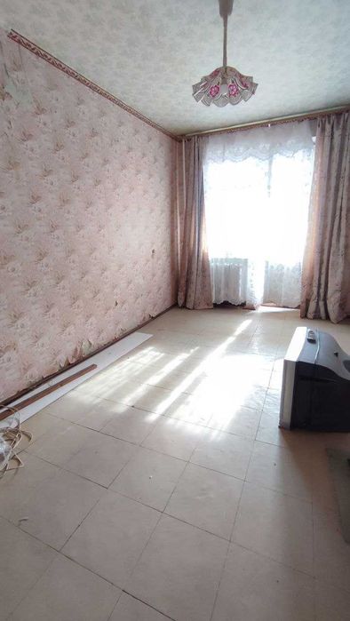 Продам 4 к квартиру ж/м Приднепровск, ул.20 лет Победы 29