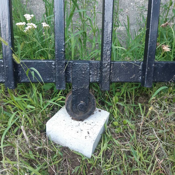 Promocja ! Brama przesuwana z furtką - używana