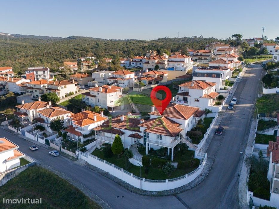 Moradia V5 com jardim em Pombal