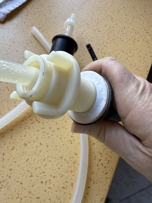 Помпа на мойку для моющих средств