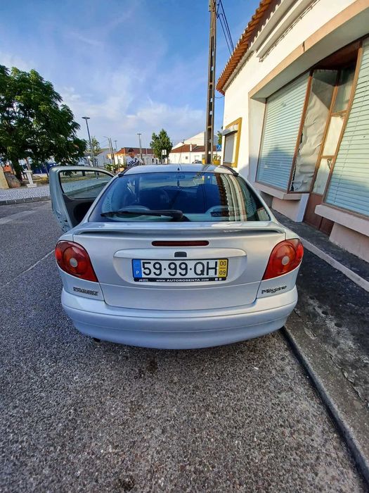 Megane Coupe  1.4 ( COMO NOVO )