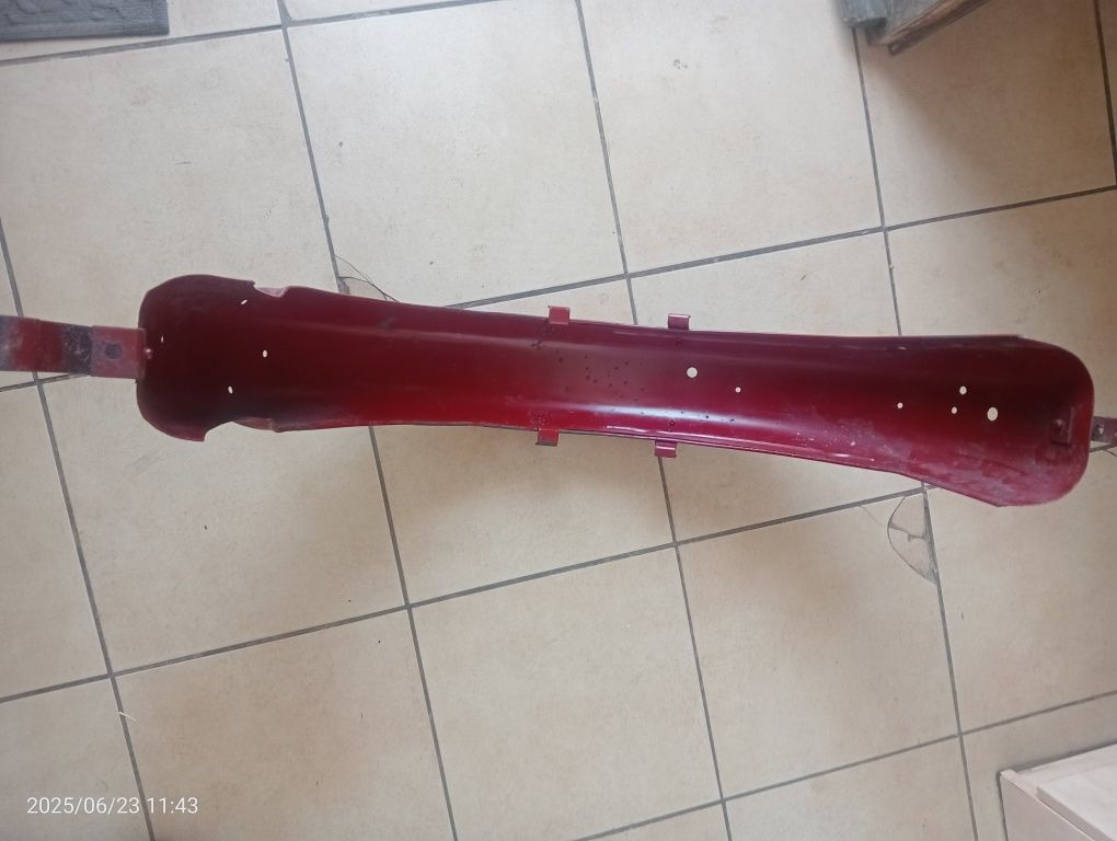 Błotnik tylny wsk125 B1 fabrycznie nowy