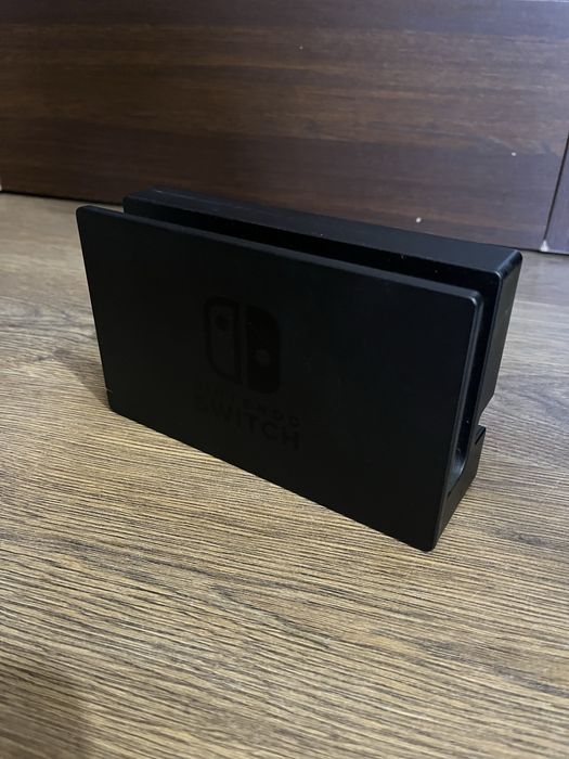 Nintendo Switch V2 + akcesoria + karta 256GB