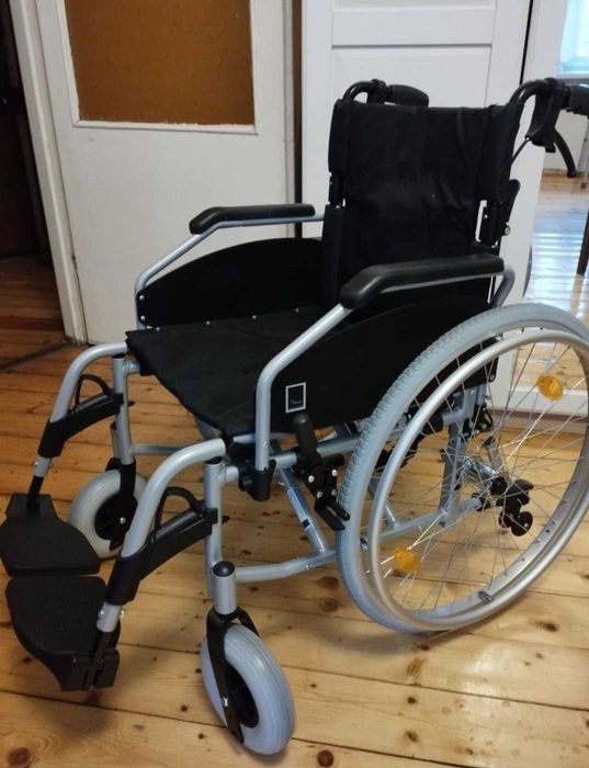 Wózek inwalidzki składany