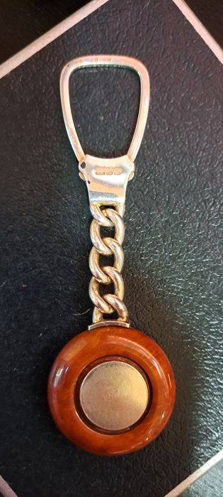 Porta chaves vintage em prata.