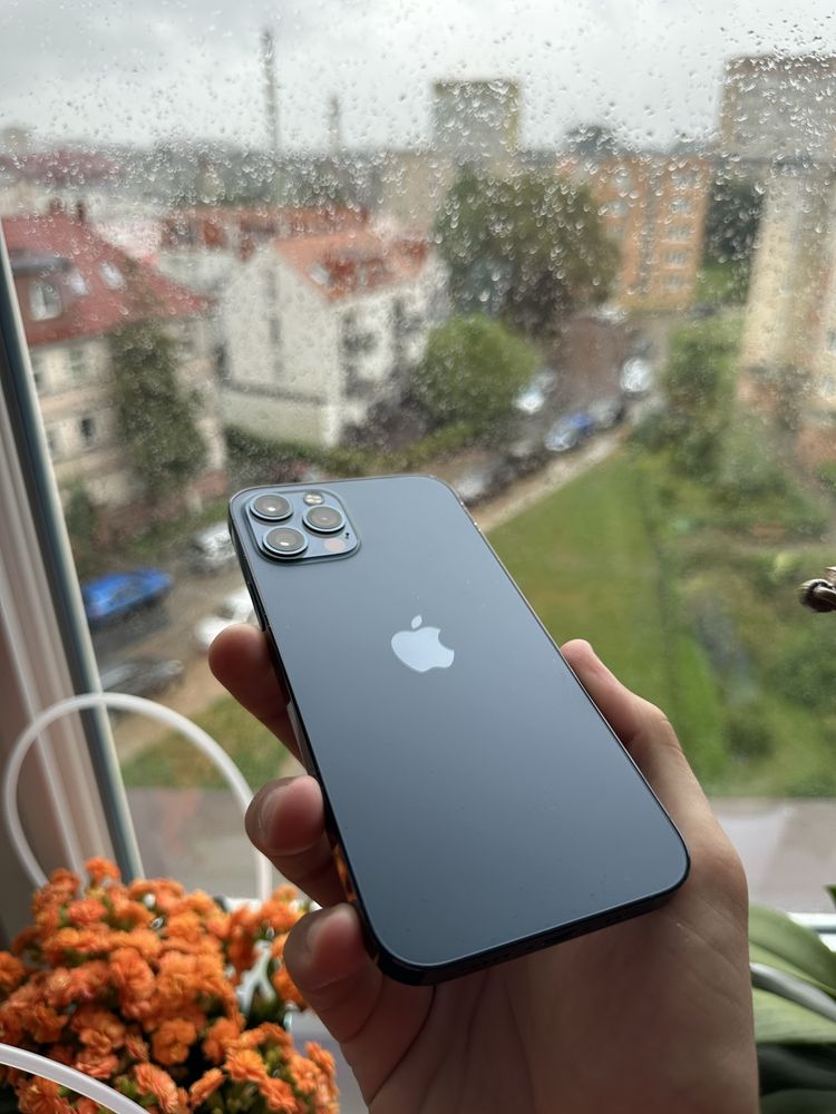 iphone 12 pro + pudelko, kabel, szklo, etui