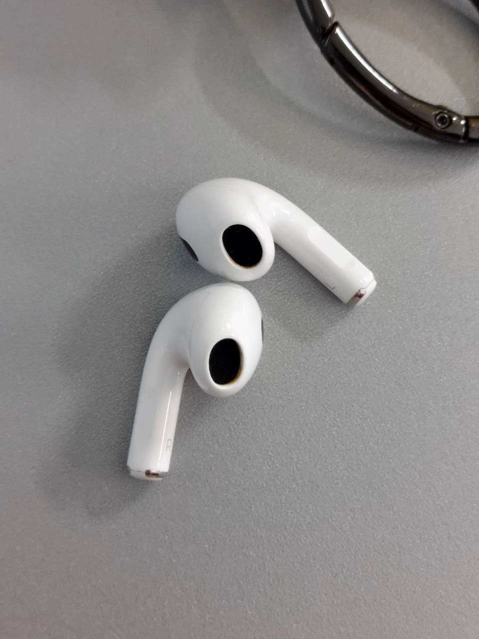 Навушники APPLE Аirpods 3(Кейс a2897:навушники А 2565,А2564)