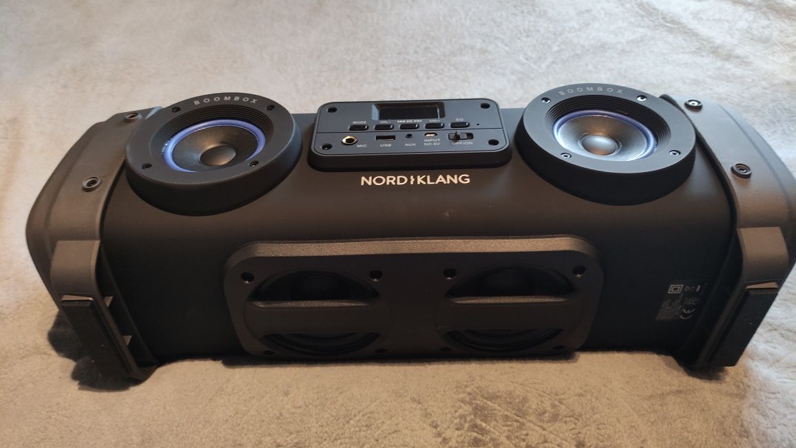 Głośnik bezprzewodowy typu boombox