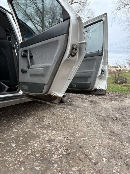 Продам ваз 21101