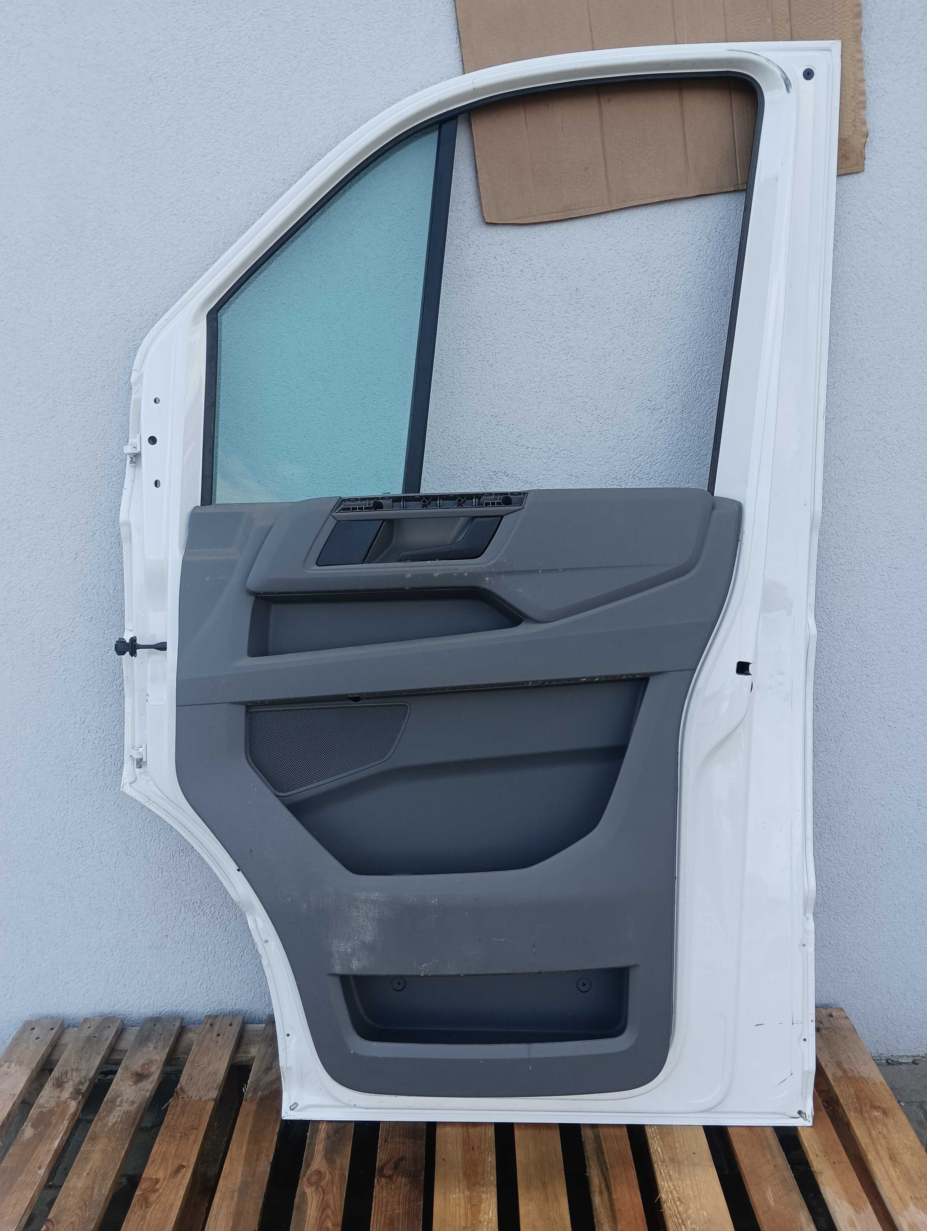 Drzwi Przednie Prawe VW CRAFTER II 2017 MAN TGE białe A2589-06