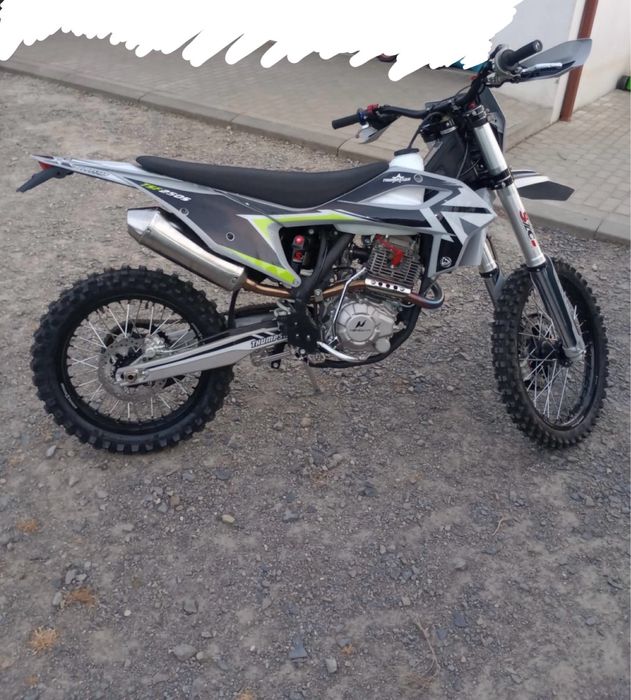 Cross Thumpstar TSF 250S