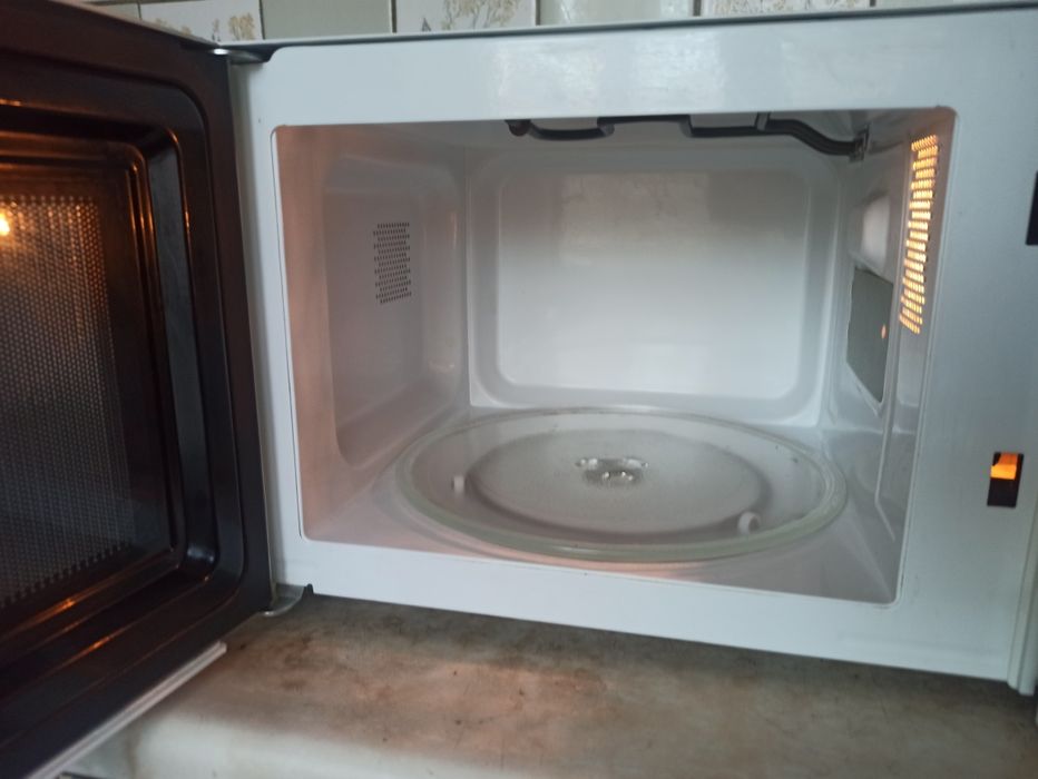 Продам мікрохвильовку A- plus