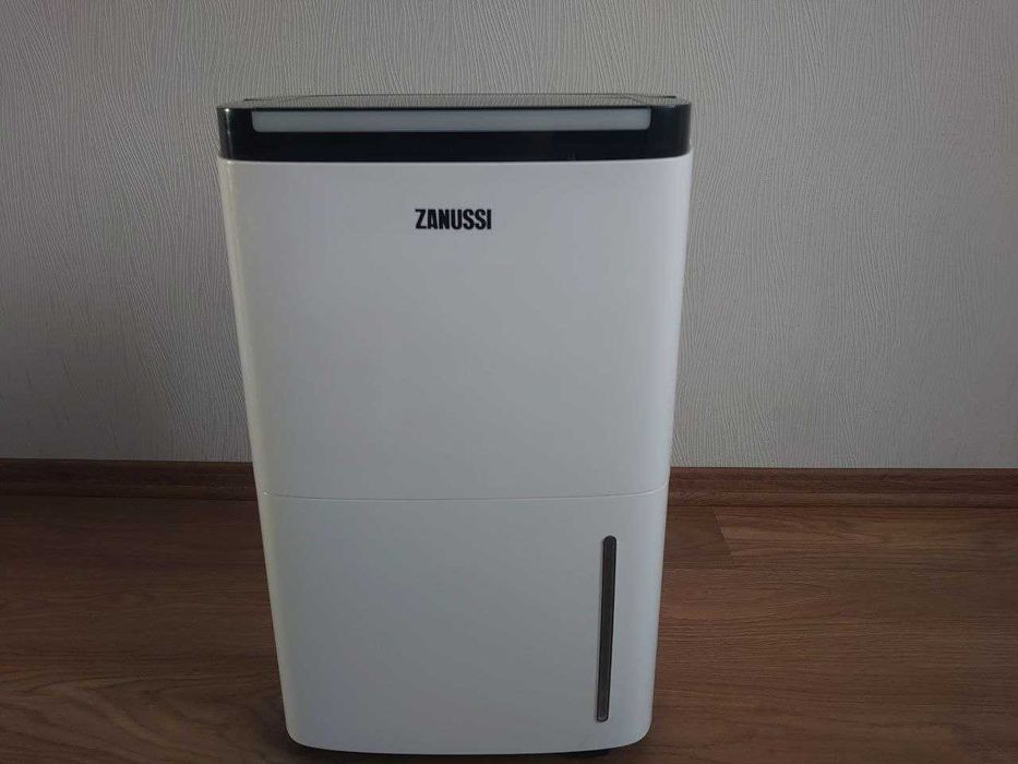 Осушувач повітря Zanussi ZDH-40L 40 л/д 50 м²