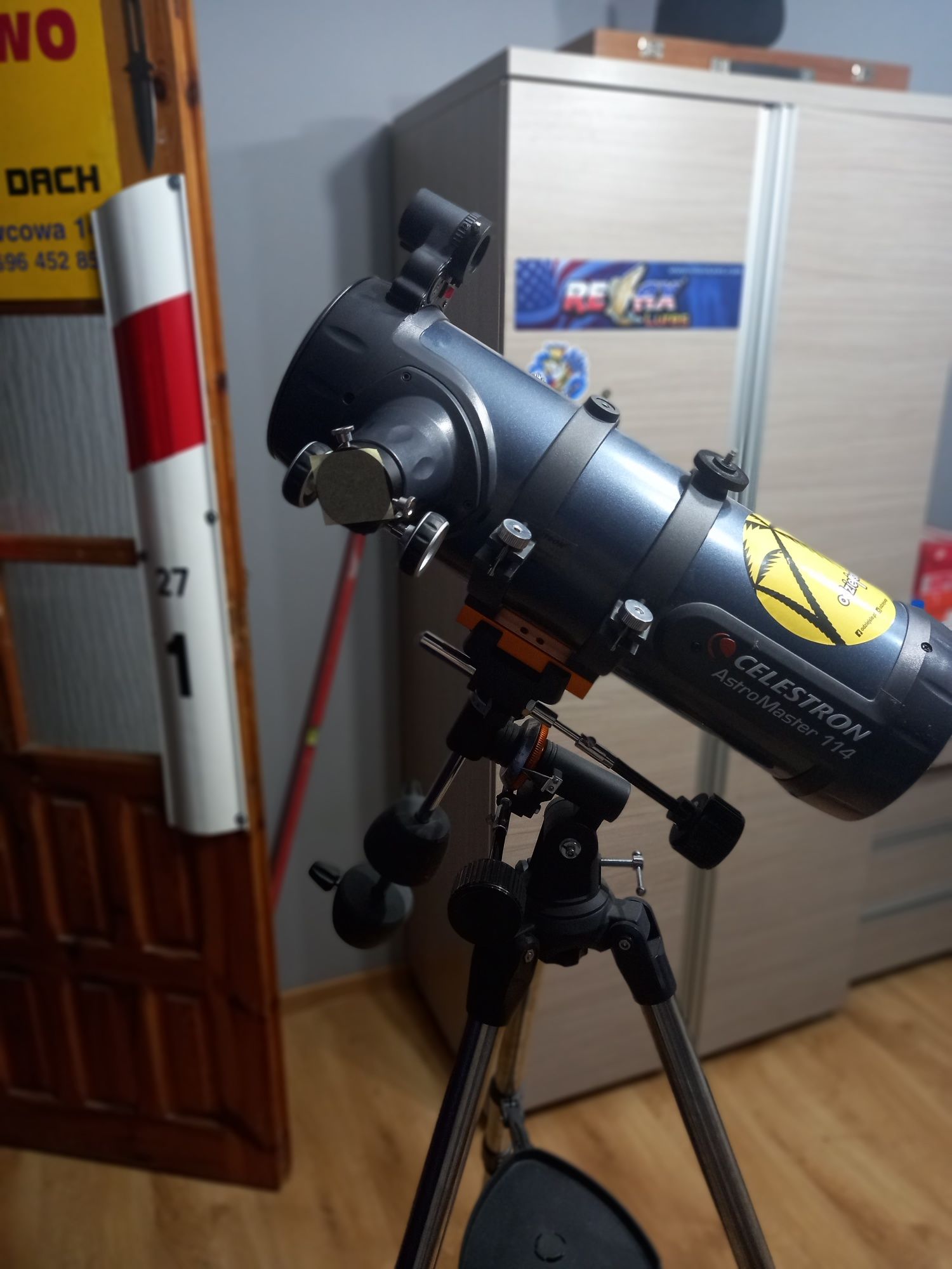 Teleskop Celestron Astromaster 114 EQ