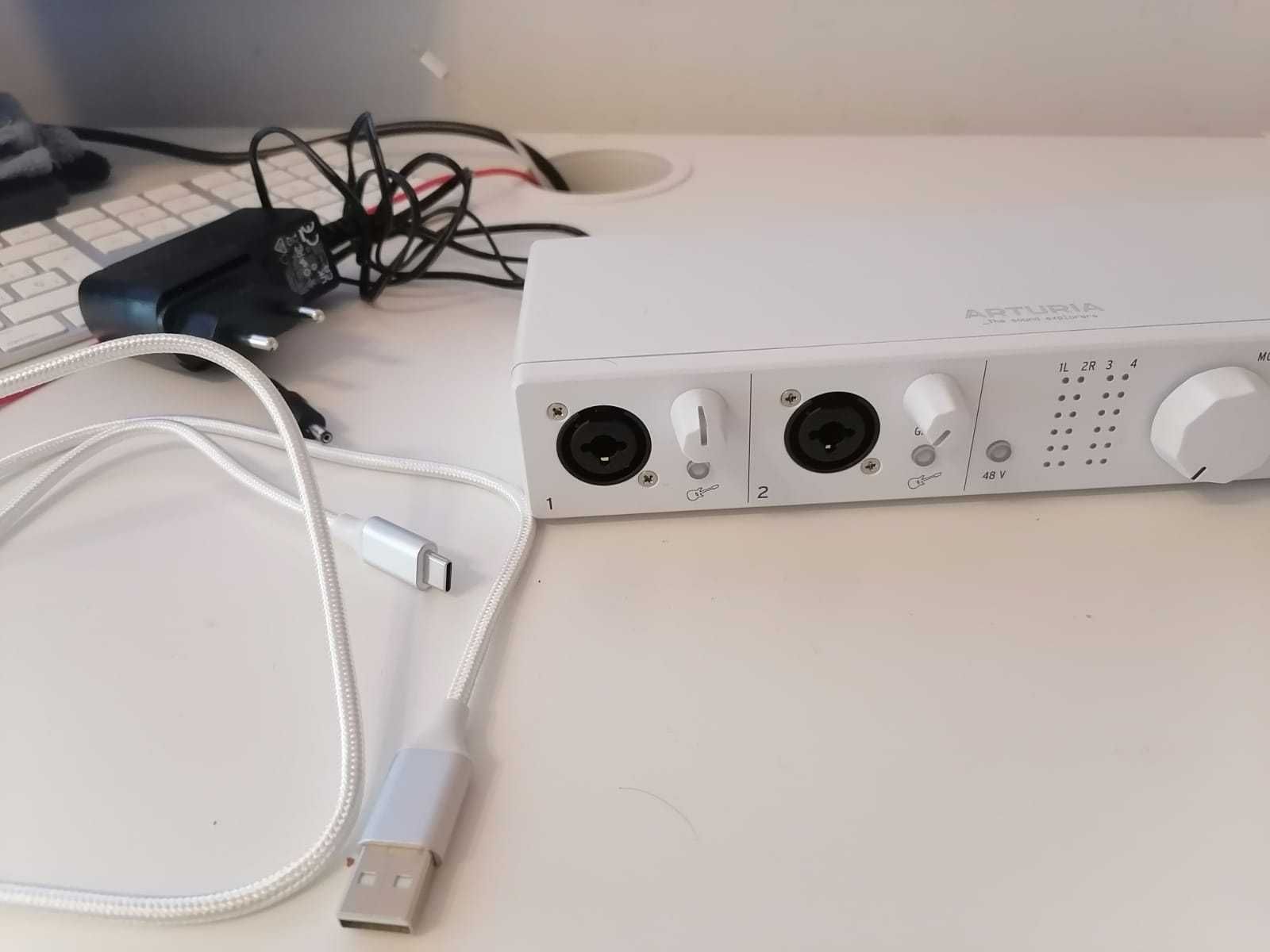 Interface Minifuse 4, Arturia