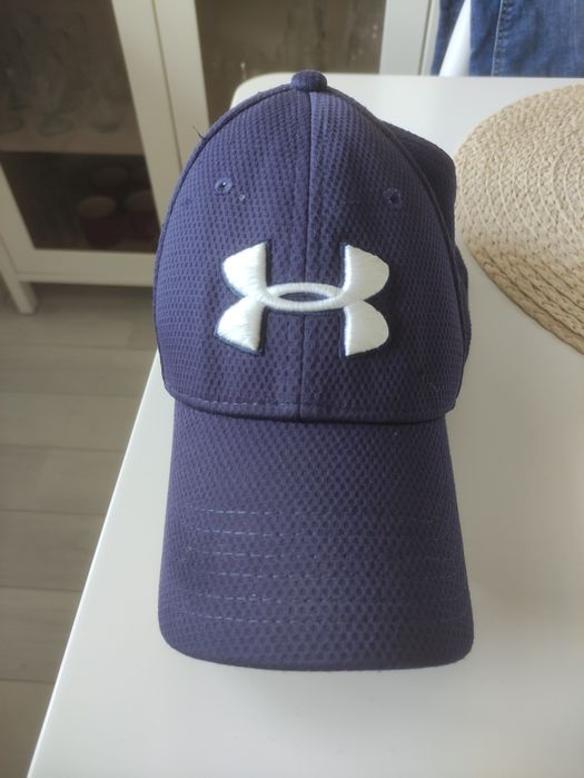 Sprzedam czapkę z daszkiem under armour