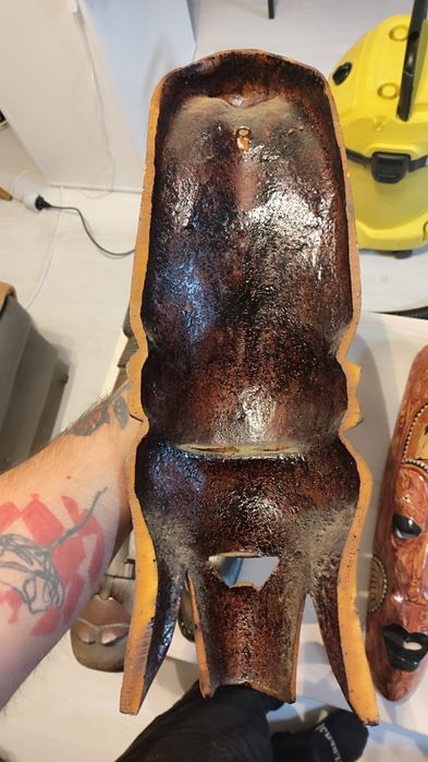 Drewniana maska afrykańska Guro – ręcznie rzeźbiona, unikatowa dekorac