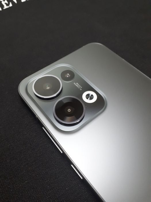 Смартфон, телефон Oppo reno 13 5g 16/512Gb