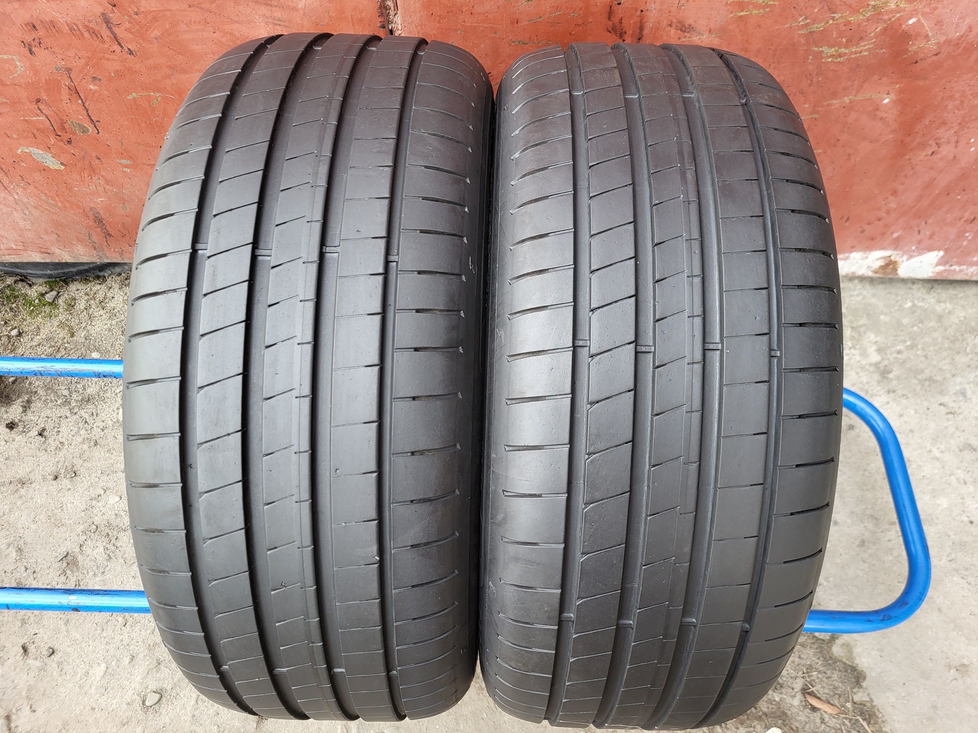 225/45/17 R17 GoodYear EAGLE F1 2шт ціна за 1шт шини