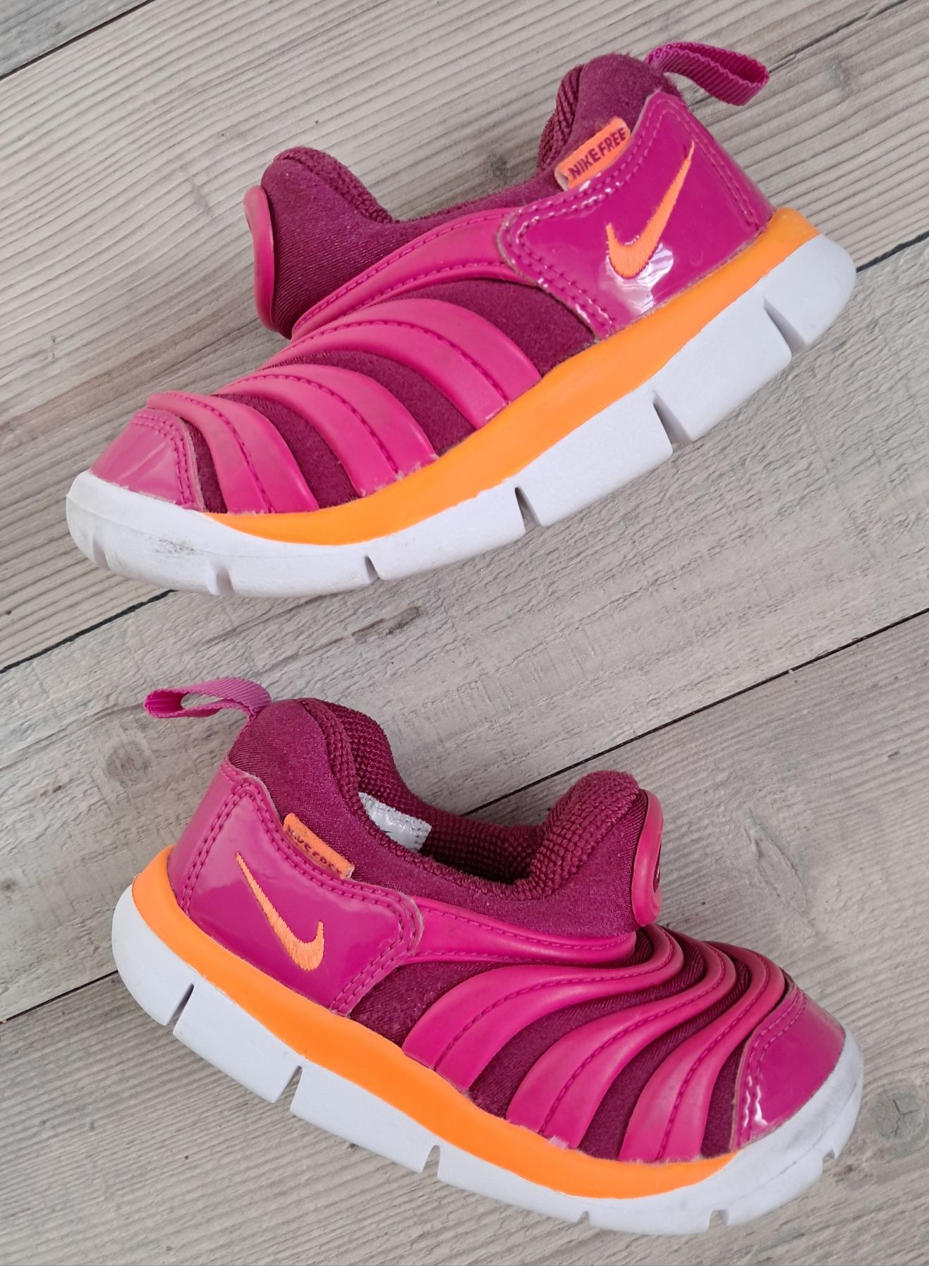 Кросівки NIKE (р.23,5)