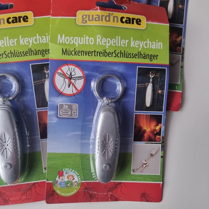 Urzadzenie odstraszajace komary x 5 
Z latarką i breloczkiem